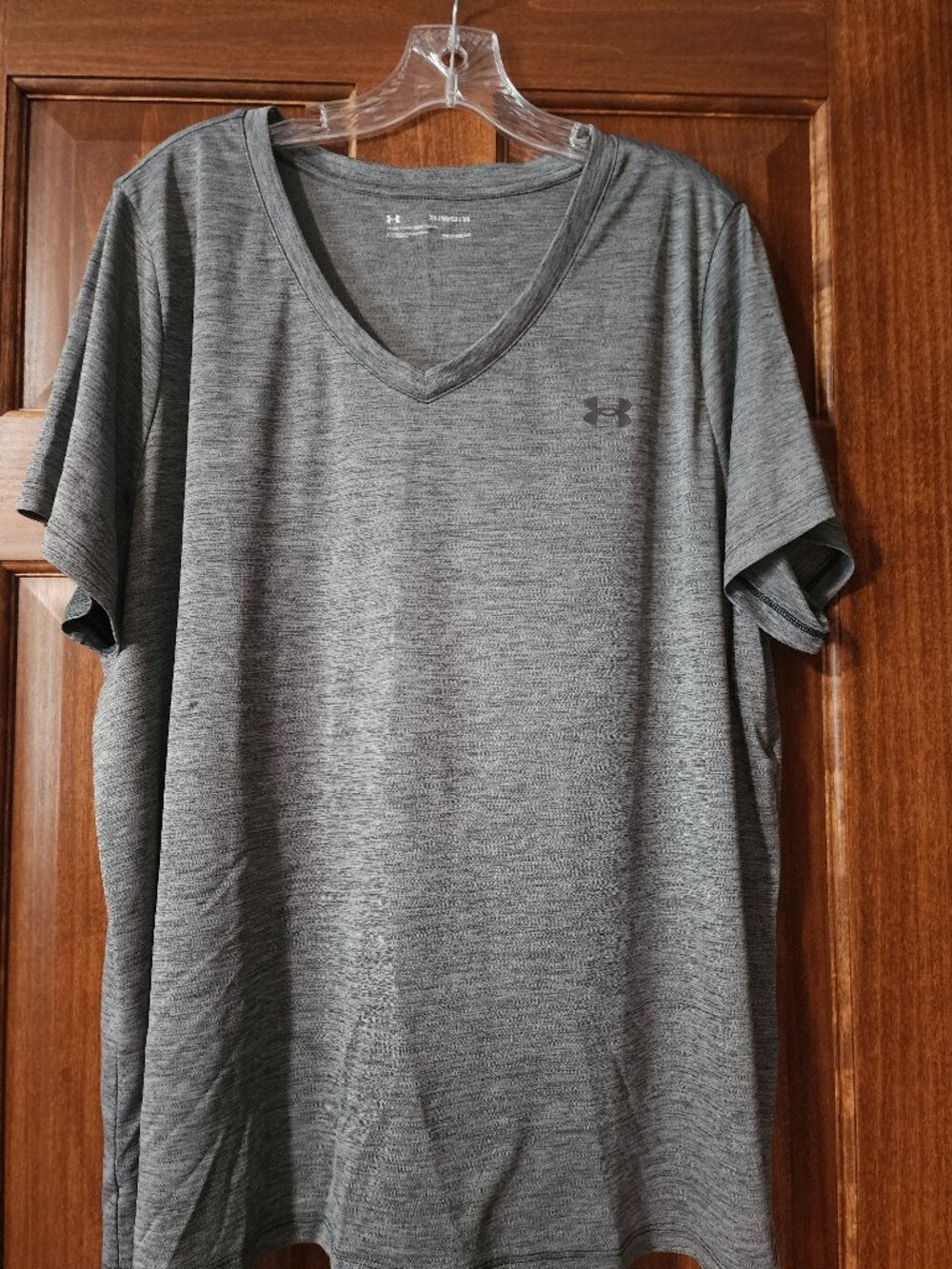 Under Armour Women's HeatGear V-Neck Athletic Tee